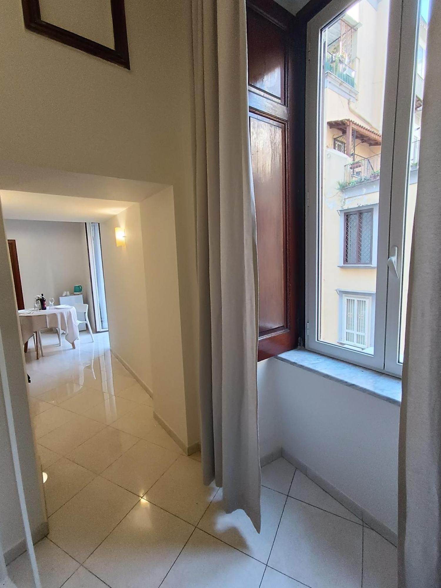 Residenza Geri - And Centro * Napoli