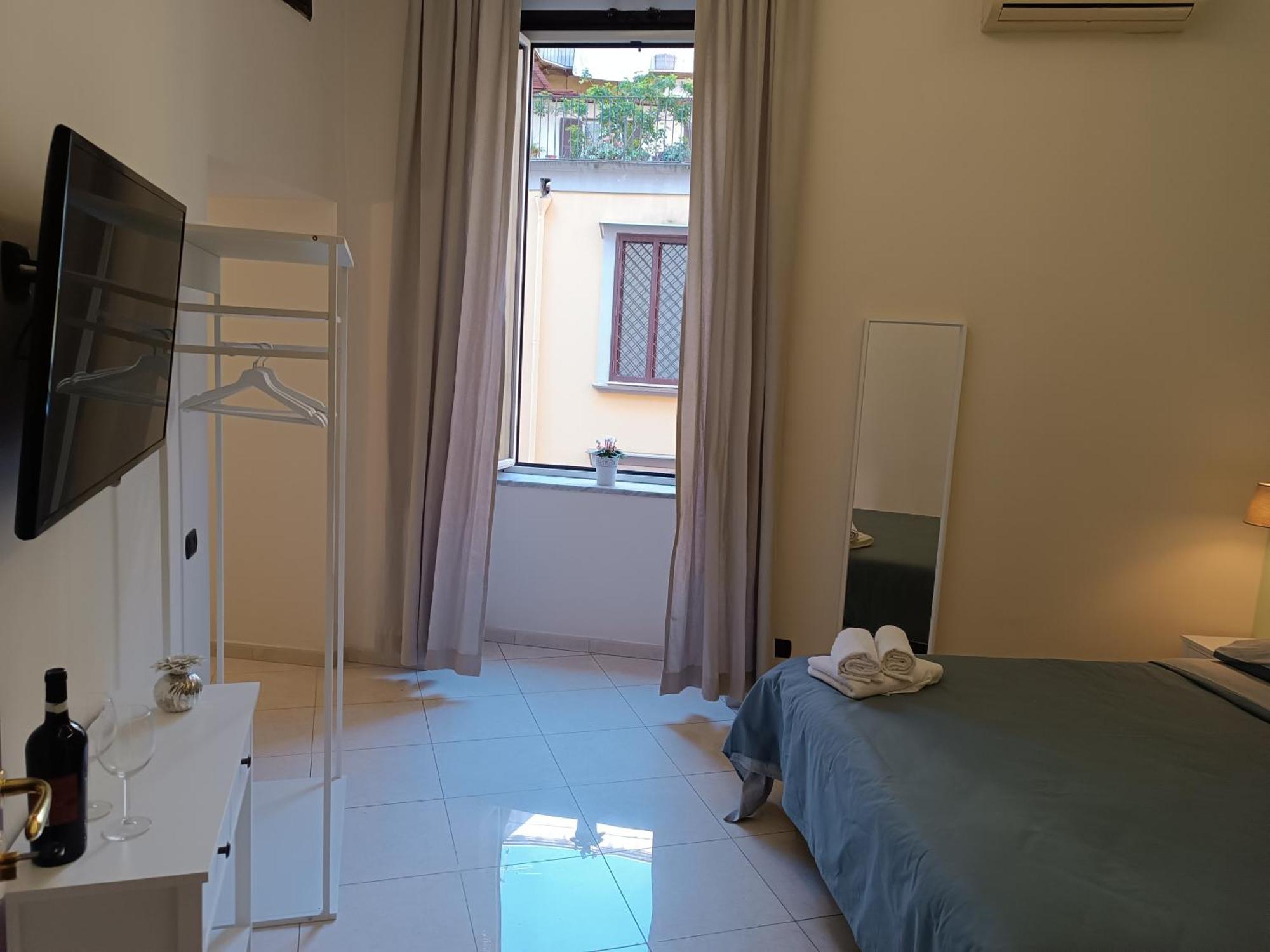Residenza Geri - And Centro Bed & Breakfast Napoli